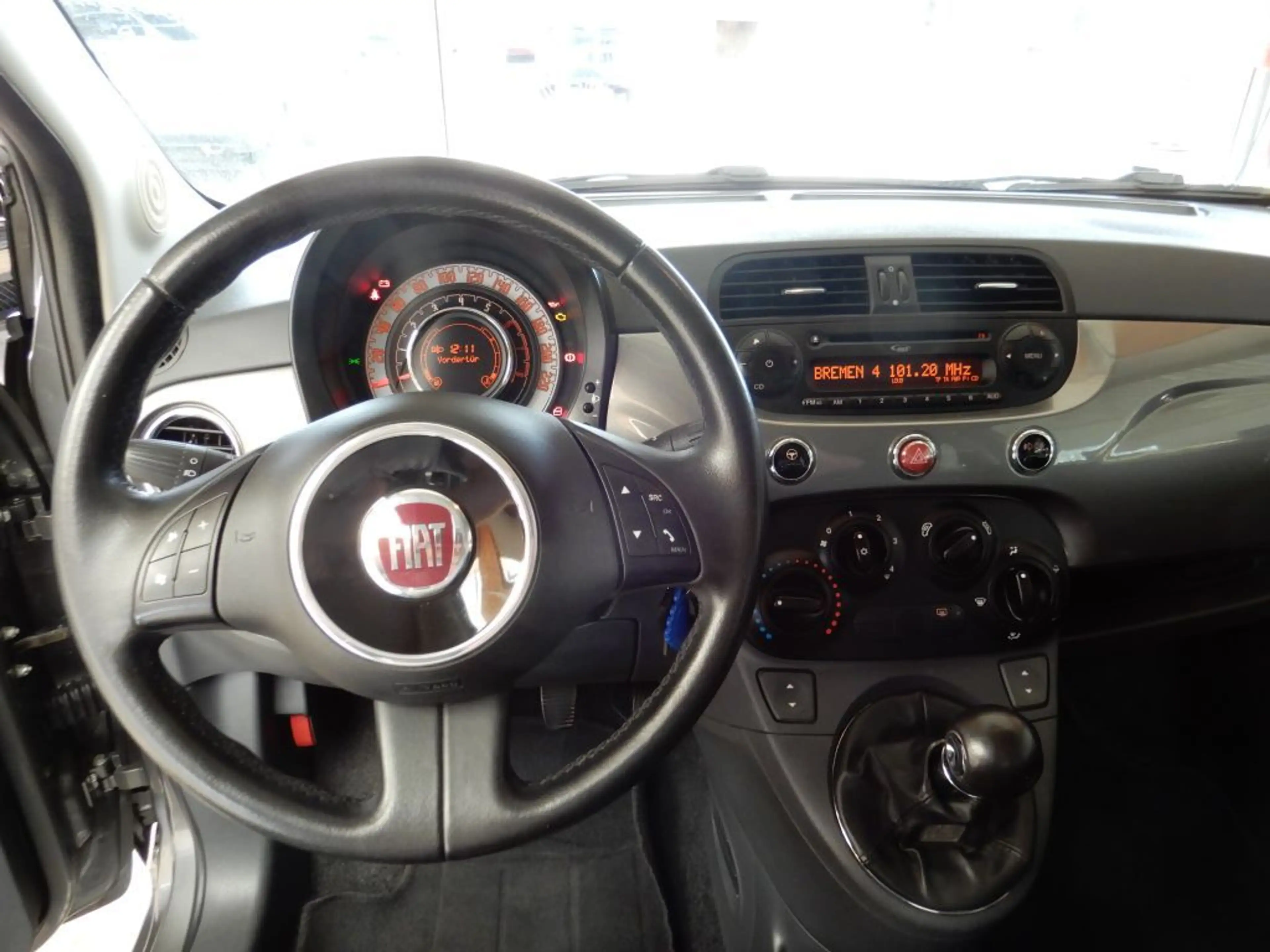Fiat 500C 500 C 1.2 Lounge — photo 14