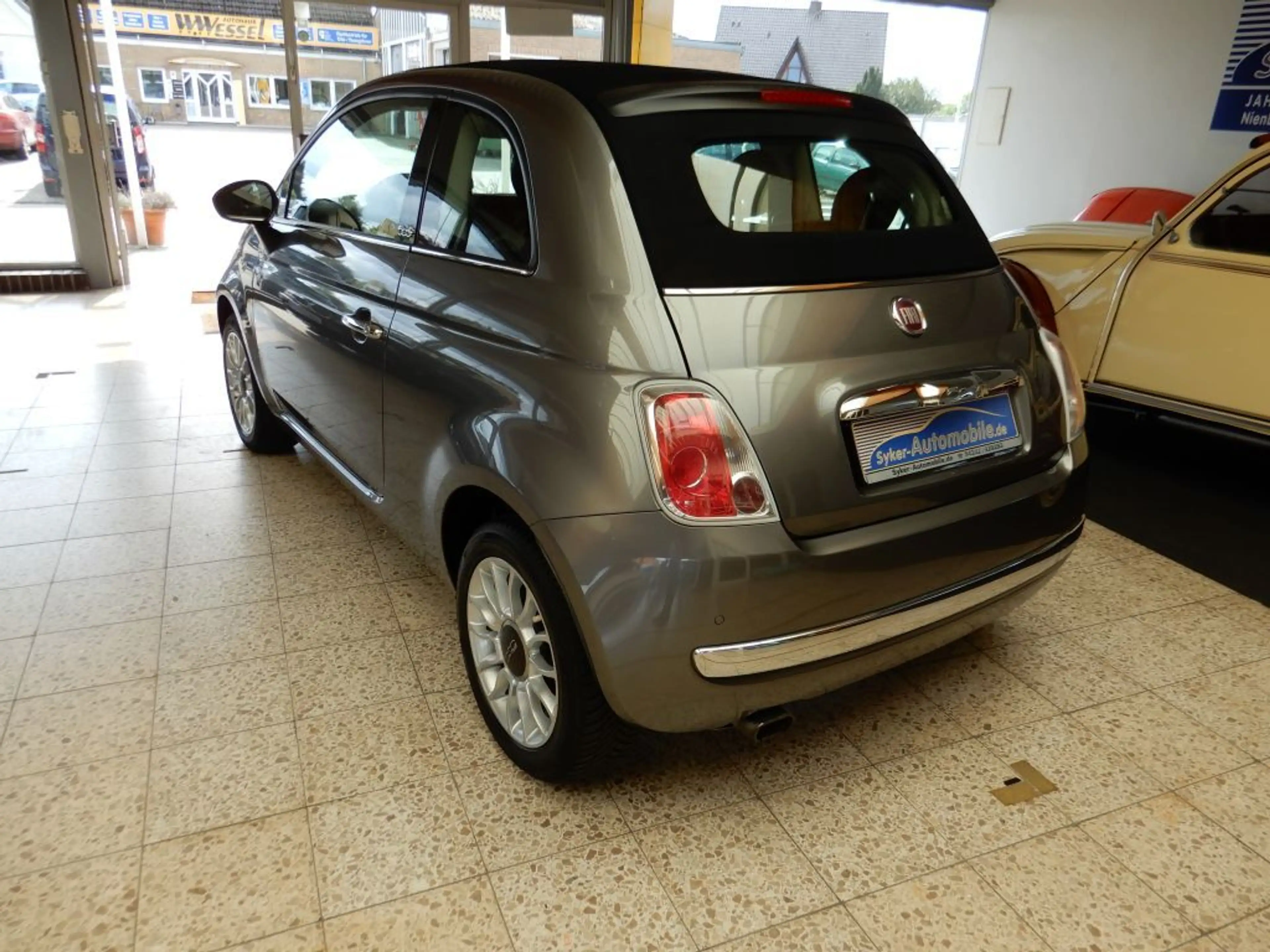 Fiat 500C 500 C 1.2 Lounge — photo 7