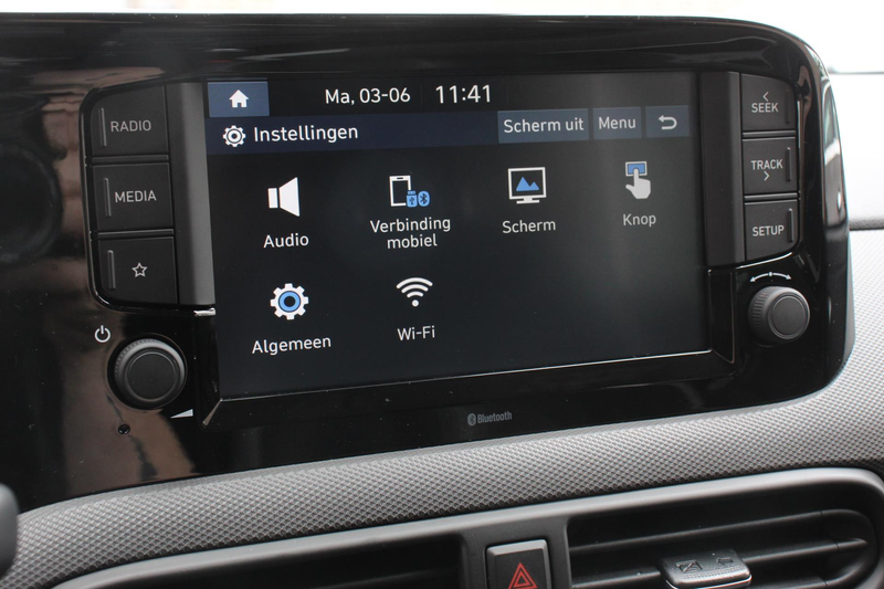 Hyundai i10 1.0 Automaat Comfort 5-zits Navigatie Apple Carpla — photo 3