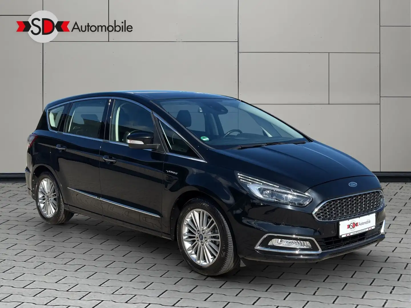 Ford S-Max 2.0 Vignale Bi-Turbo LED NAVI 8xAlu Schwarz - 1