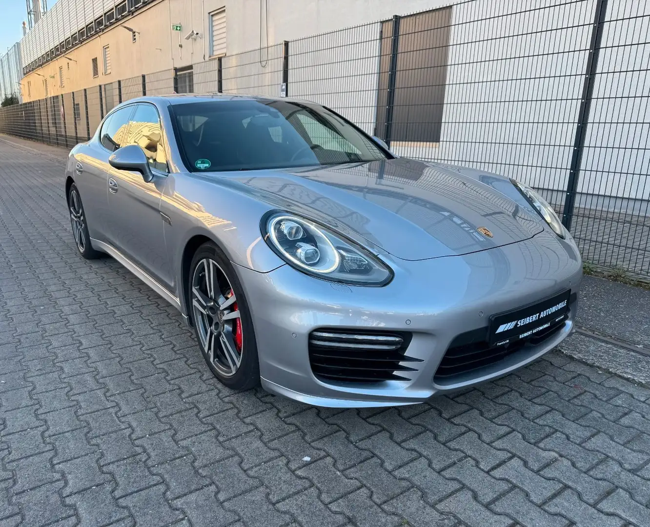 Porsche Panamera GTS BURMEST/360°/SOFTCL/ACC/APPRVD12-27 Silber - 1