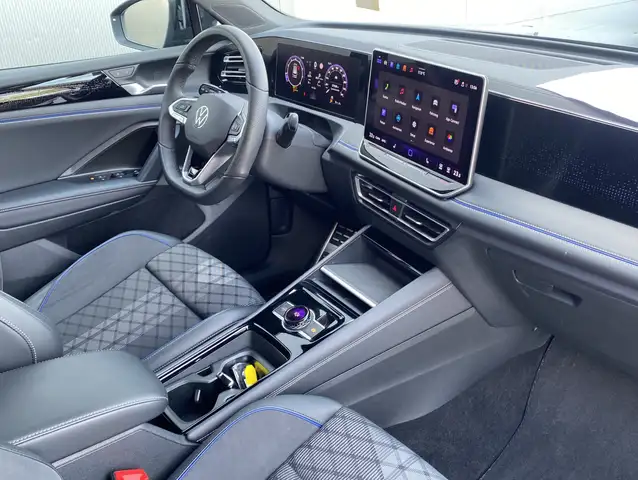 Volkswagen Tiguan view 14