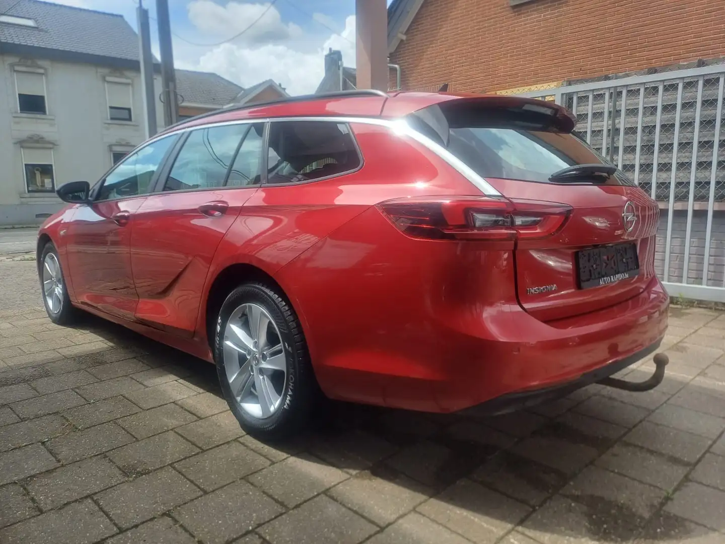 Opel Insignia Insignia Sports Tourer 1.5 Turbo D Elegance Rouge - 1