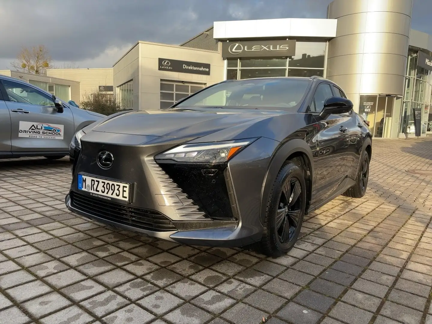 Lexus RZ 350 e Executive 2xKlima 360 ACC AUT Gris - 1