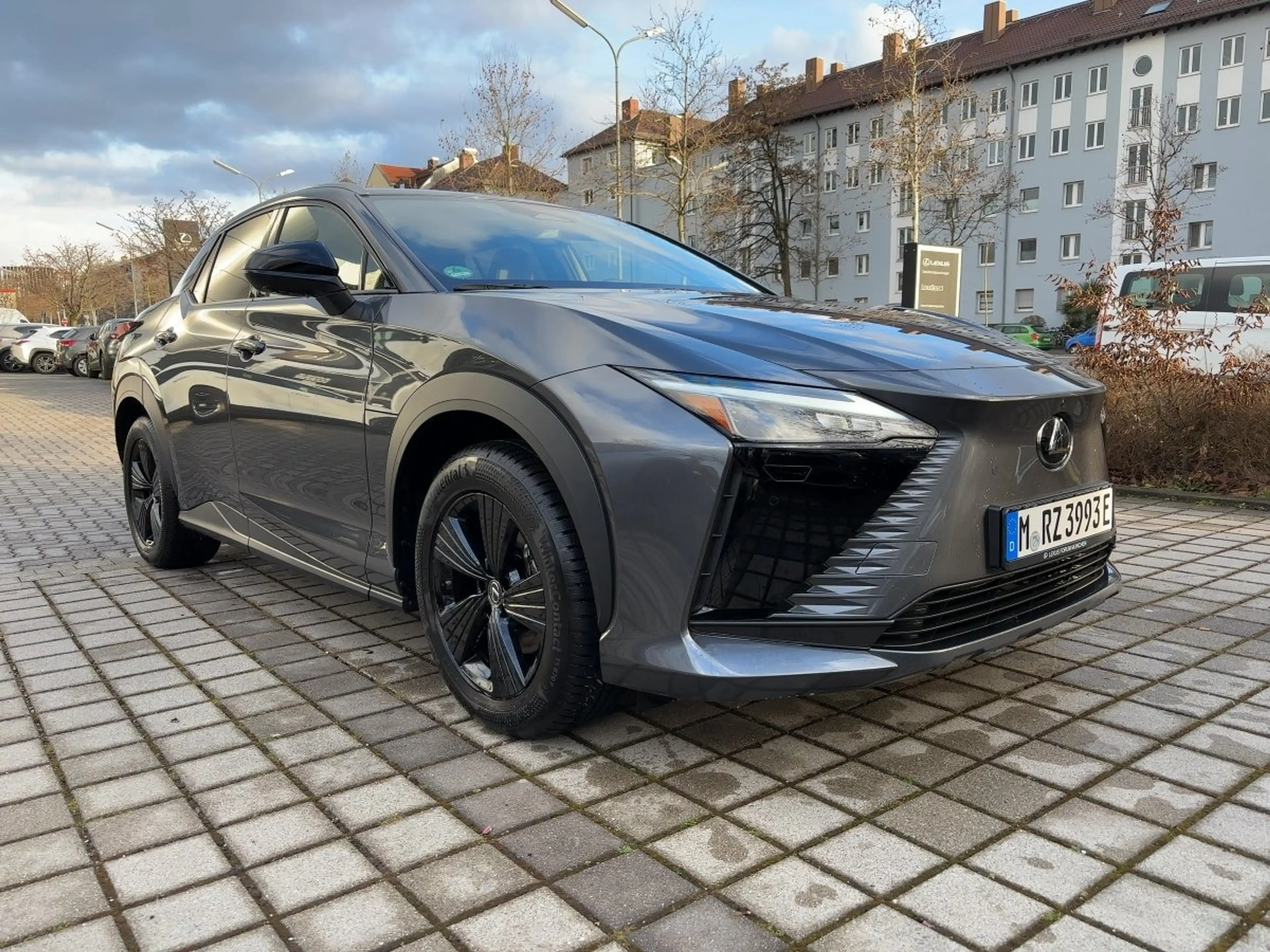Lexus RZ 350 e Executive 2xKlima 360 ACC AUT — photo 5