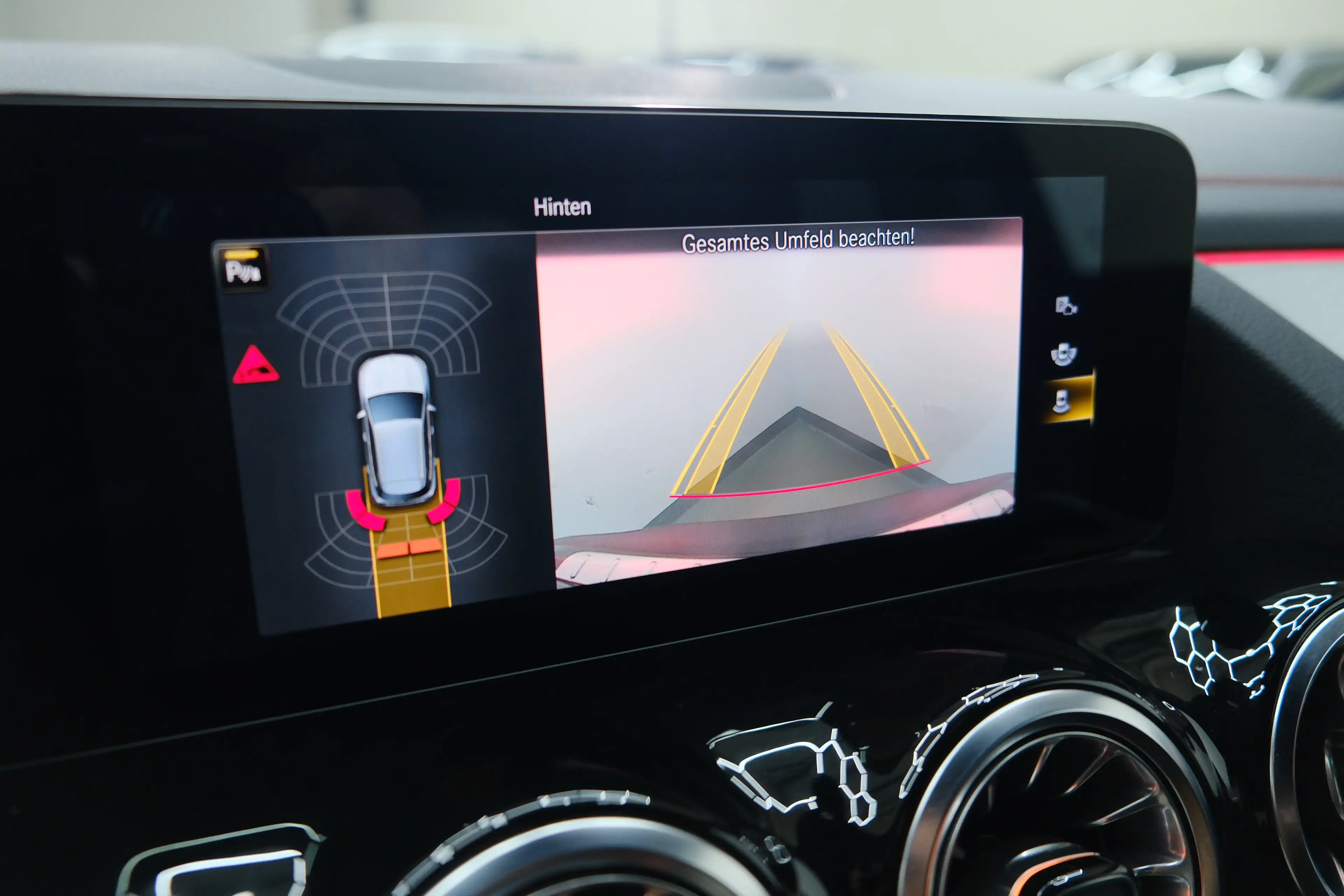 Mercedes-Benz EQA 350 EQA 350 4Matic AMG Line | 95% | RFK — photo 15