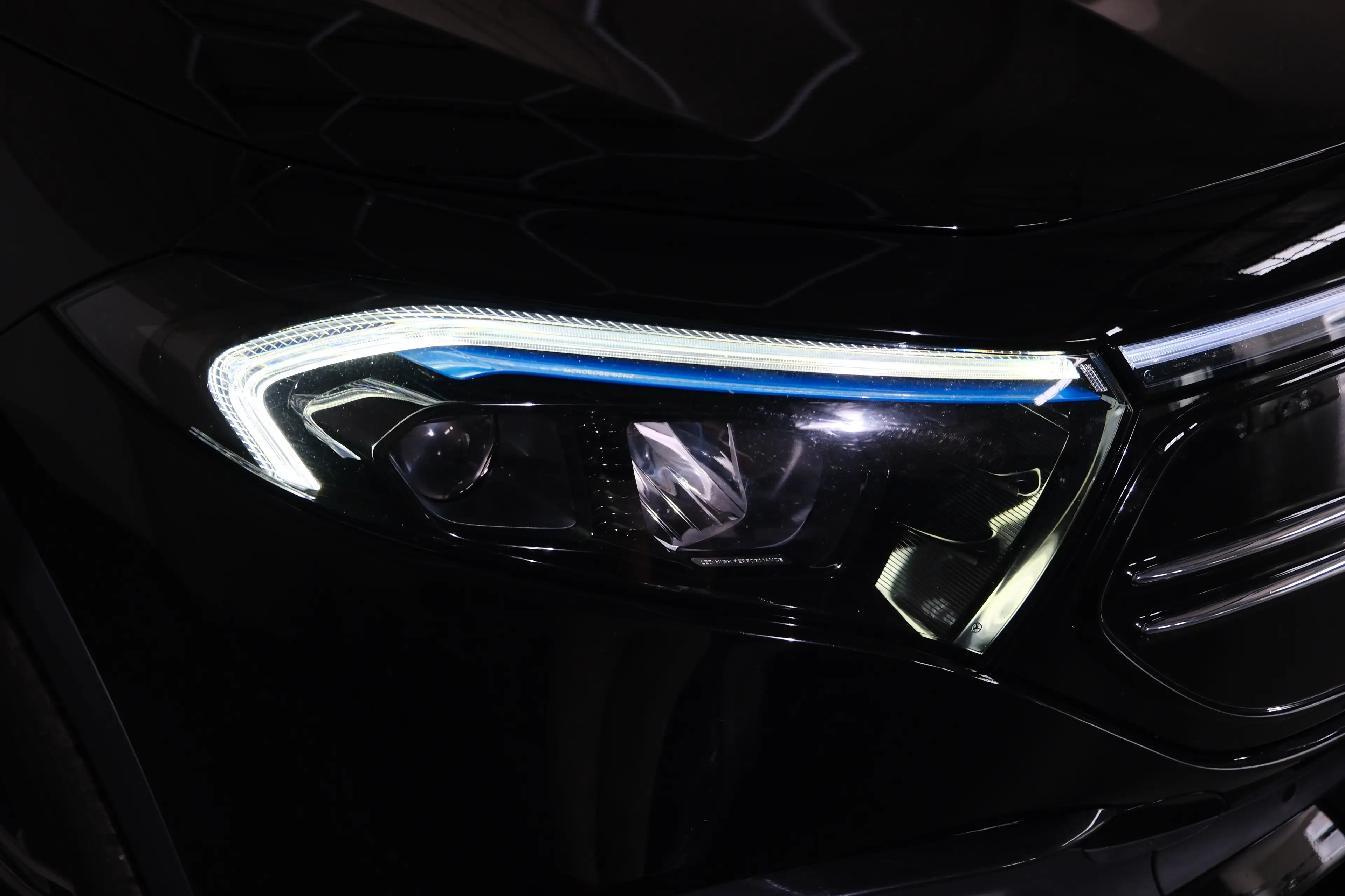 Mercedes-Benz EQA 350 EQA 350 4Matic AMG Line | 95% | RFK — photo 5