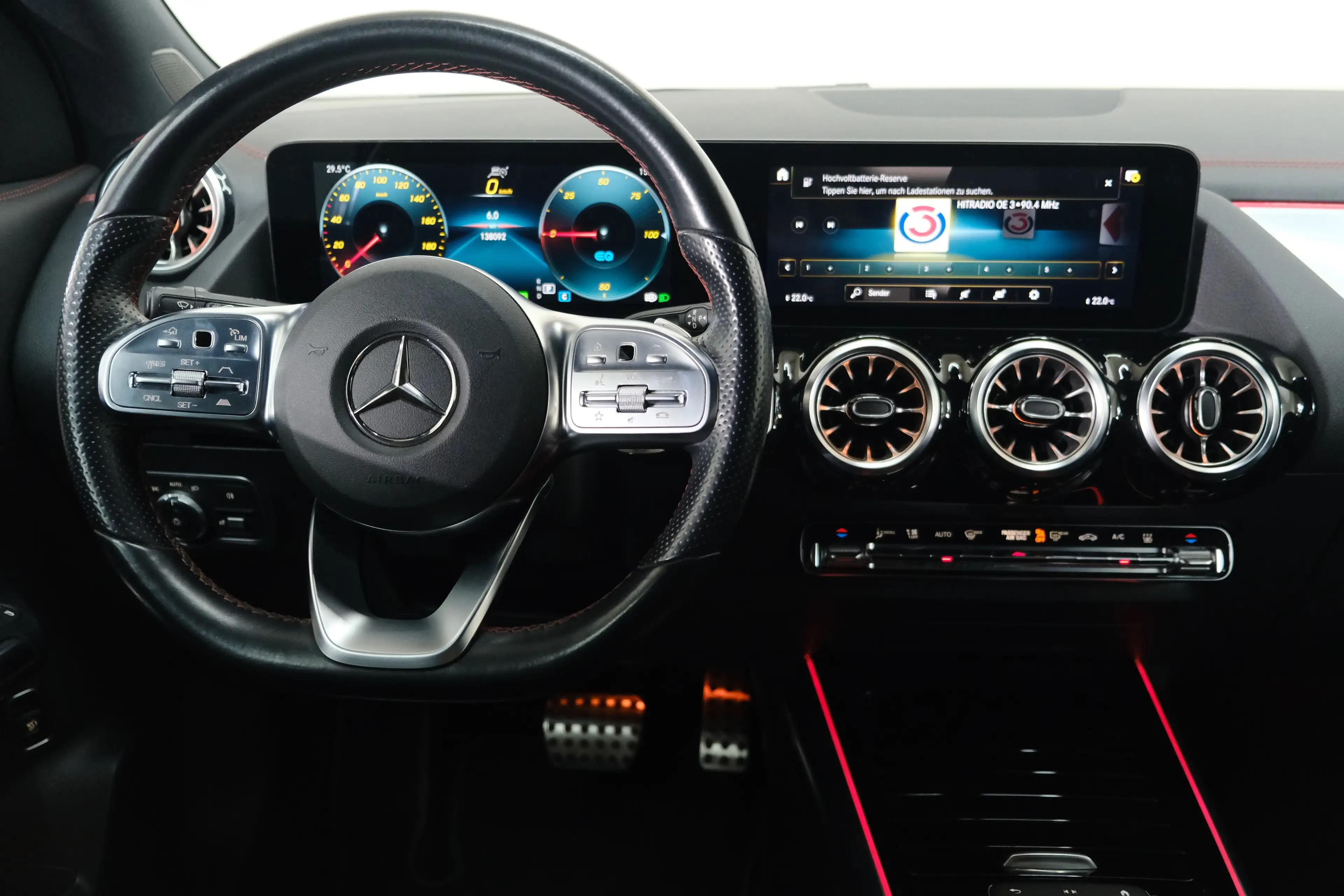 Mercedes-Benz EQA 350 EQA 350 4Matic AMG Line | 95% | RFK — photo 11