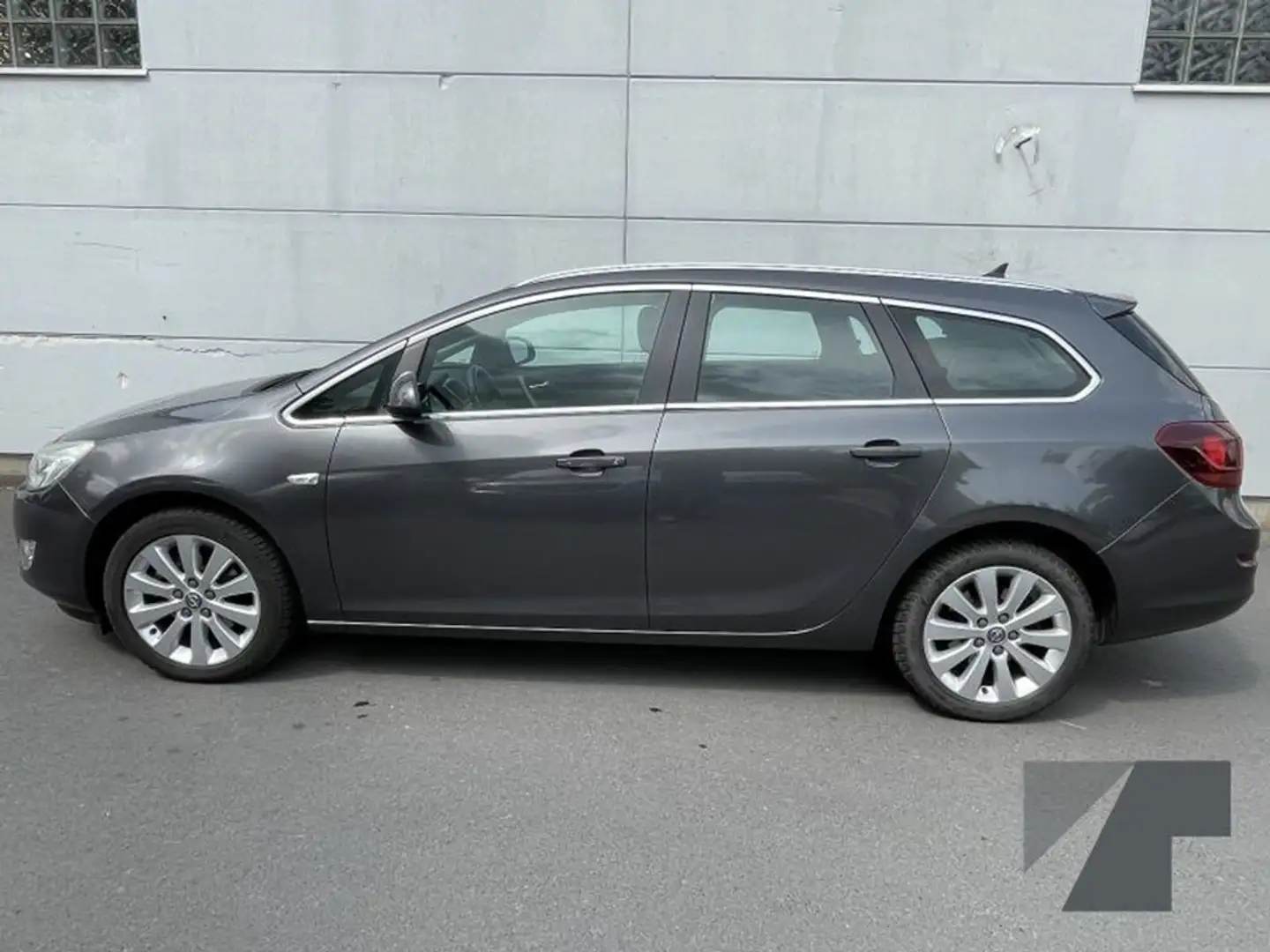 Opel Astra CDTI Cosmo DPF Сірий - 2