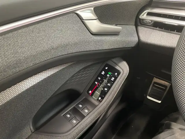 Audi A6 Avant S-Line 2.0 TDI 204PS/150kW Quattro Prolin... Ansicht 18