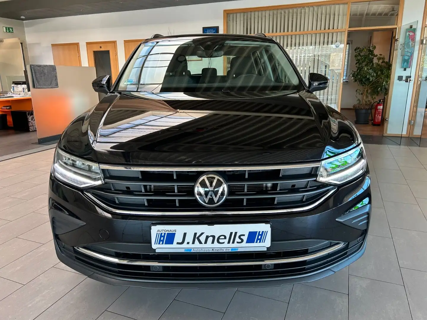 Volkswagen Tiguan 1.5TSI Life/ACC/LED/NAVI/SHZ Nero - 2