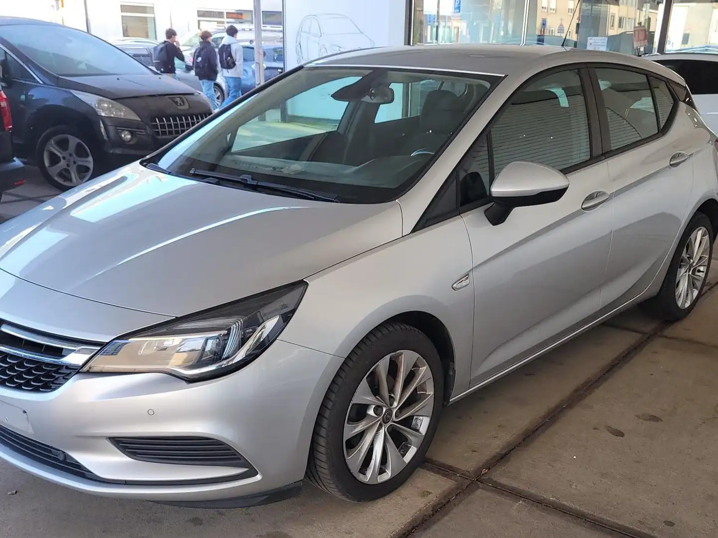 Opel Astra 1.4 Turbo Edition Start/Stop Zilver - 2