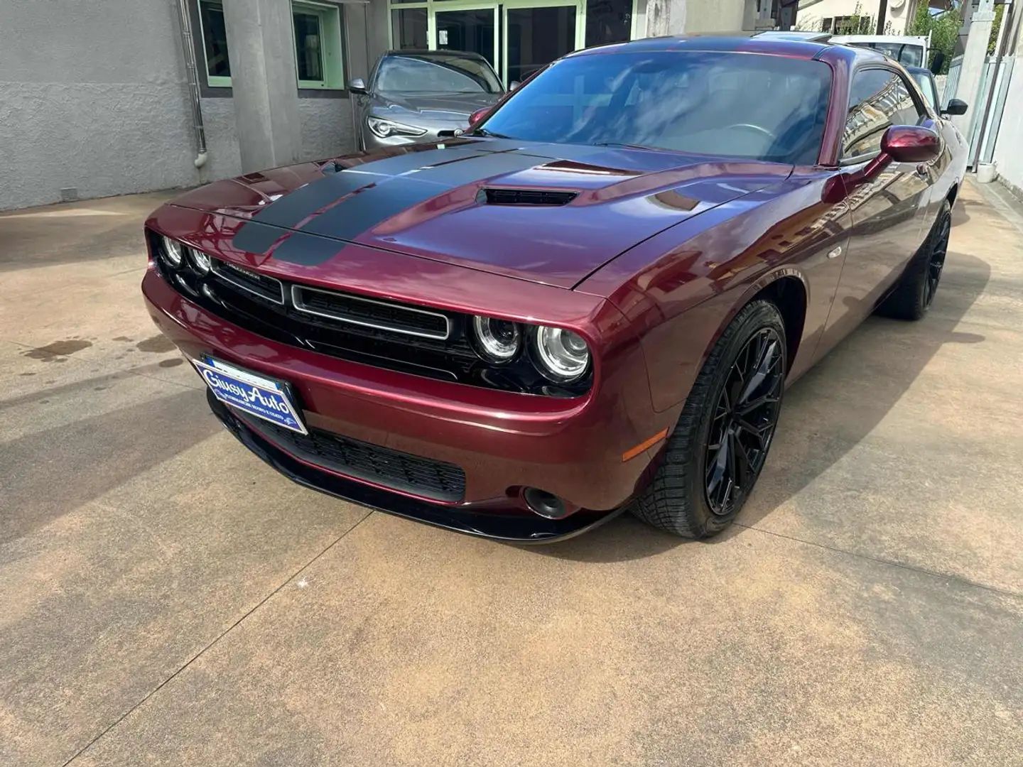 Dodge Challenger SXT PLUS Červená - 1