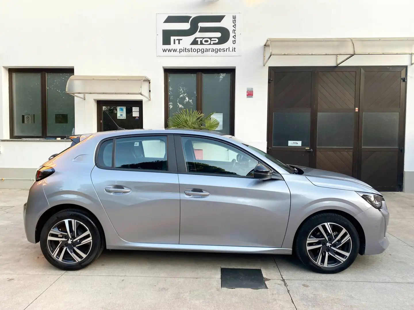Peugeot 208 208 1.2 puretech Active Pack 75cv -Uniproprietaria Gris - 1