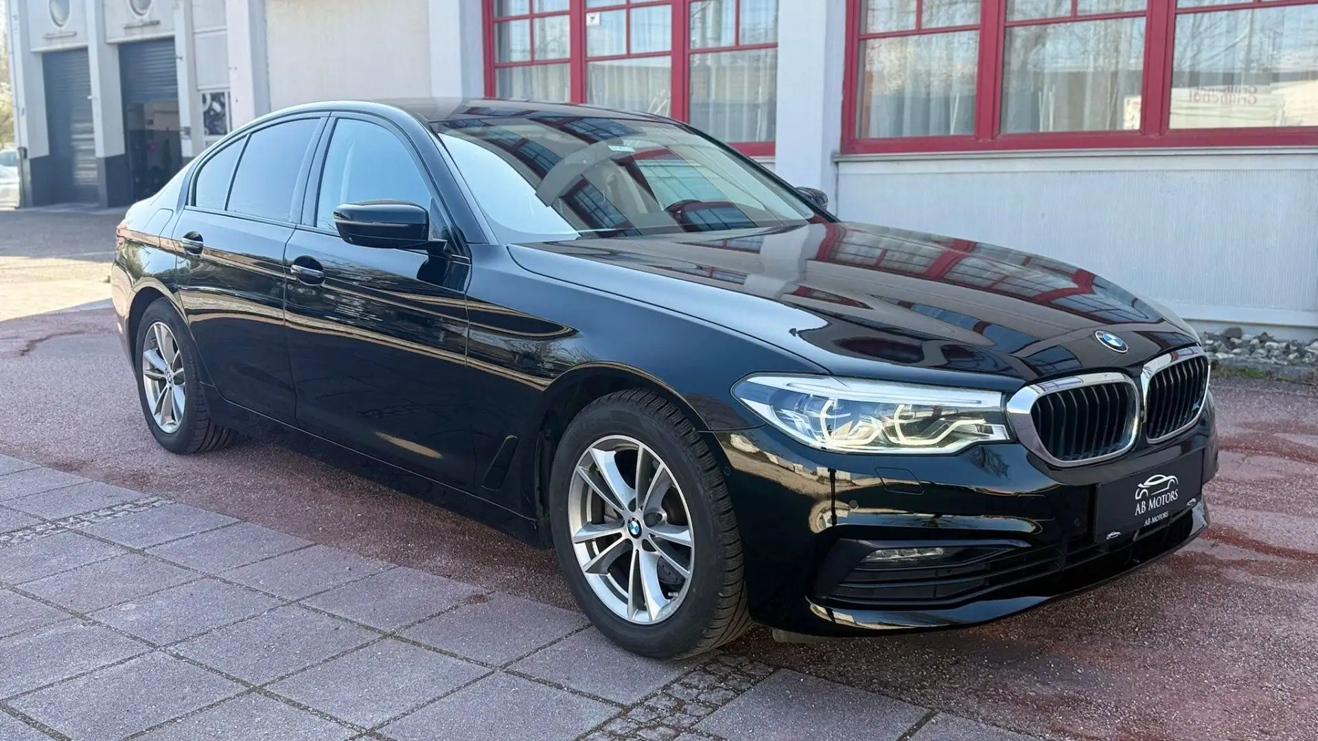 BMW 520 - 520 d Schwarz - 1
