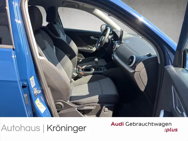 Audi Q2 view 9