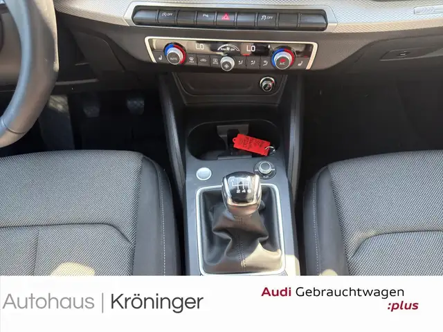 Audi Q2 view 14