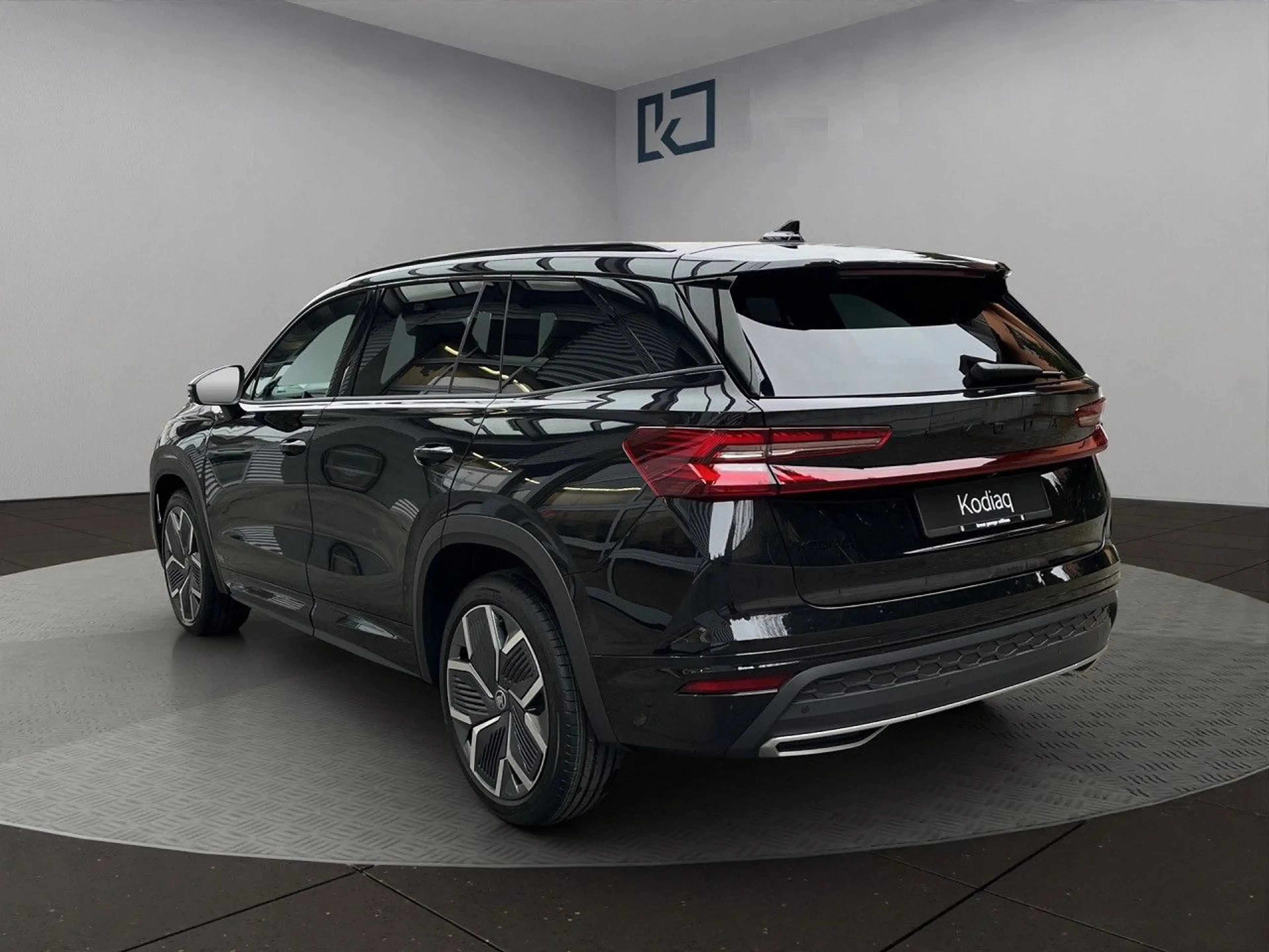 Skoda Kodiaq IV 1.5 TSI DSG PHEV Sportline VOLLAUSST — photo 2