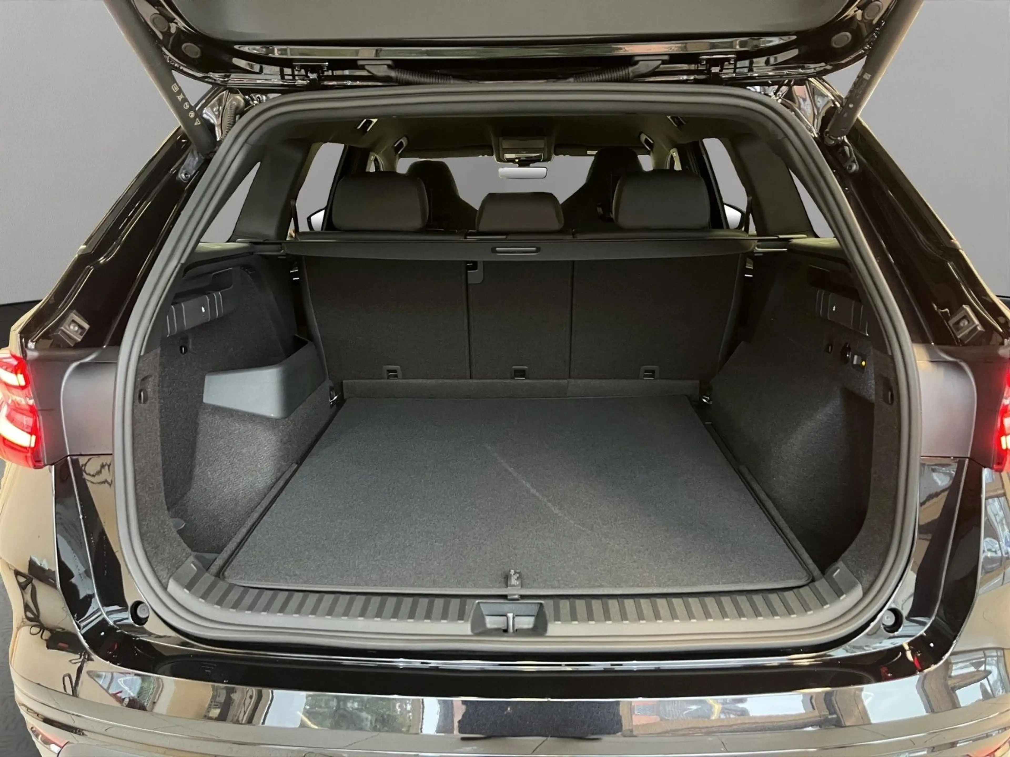 Skoda Kodiaq IV 1.5 TSI DSG PHEV Sportline VOLLAUSST — photo 6