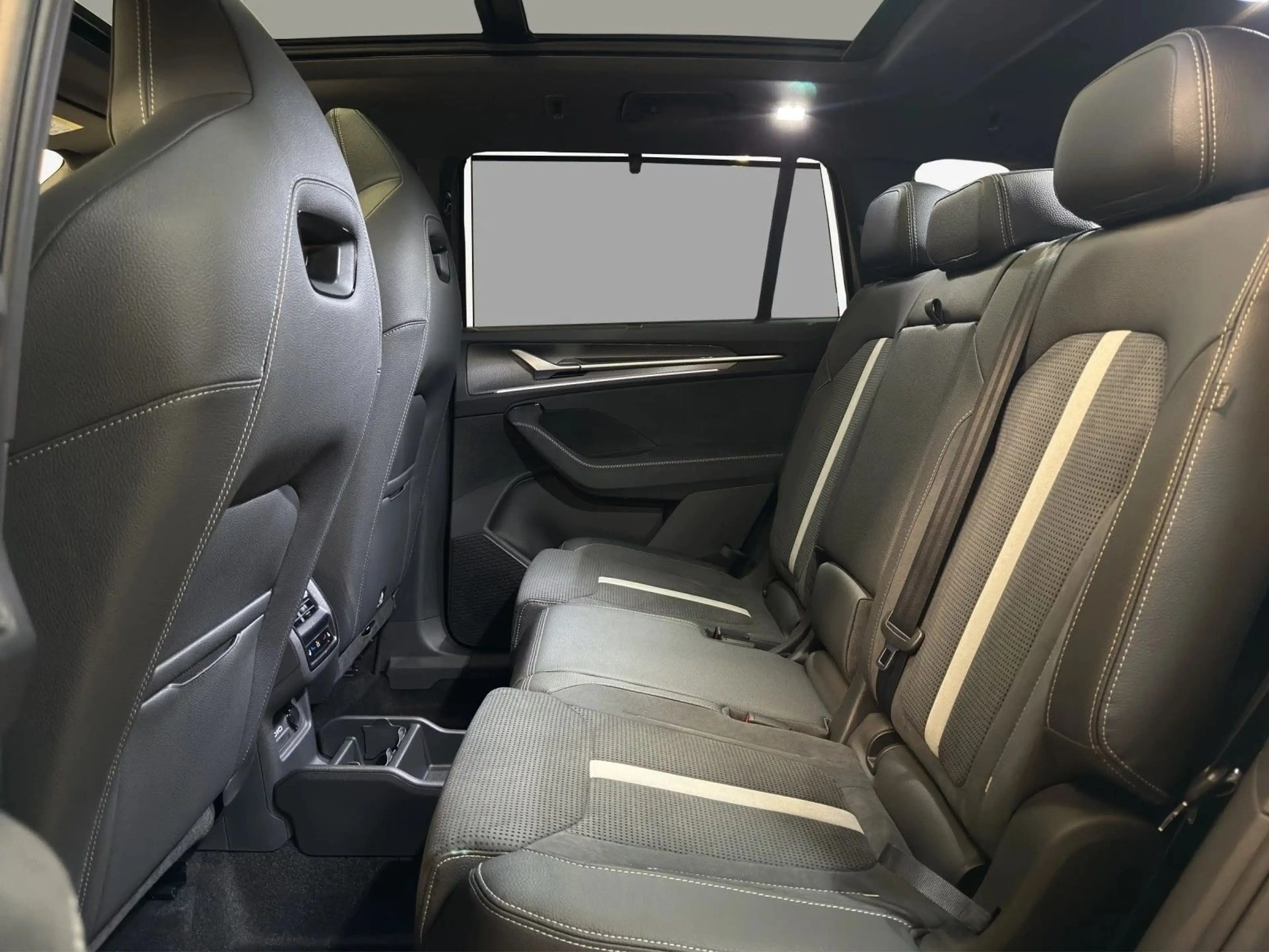 Skoda Kodiaq IV 1.5 TSI DSG PHEV Sportline VOLLAUSST — photo 5