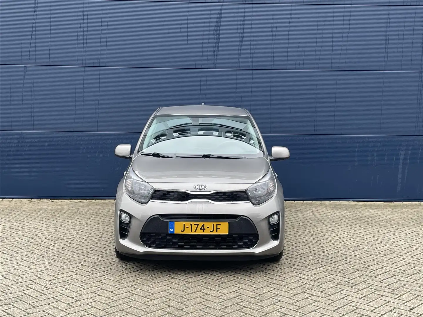 Kia Picanto 1.0 MPi 67pk 4-zits DynamicPlusLine | Navigatie | Grau - 2