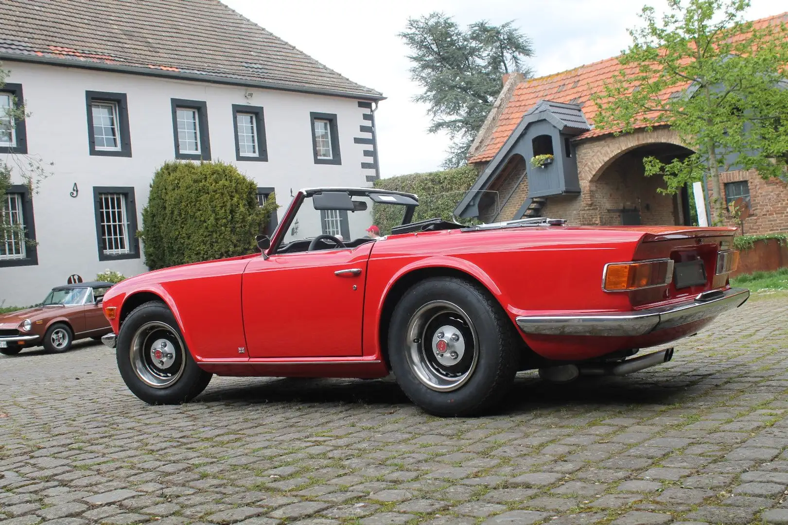 Triumph TR6 PI Classic Data 1- deutsche EZ Rojo - 1