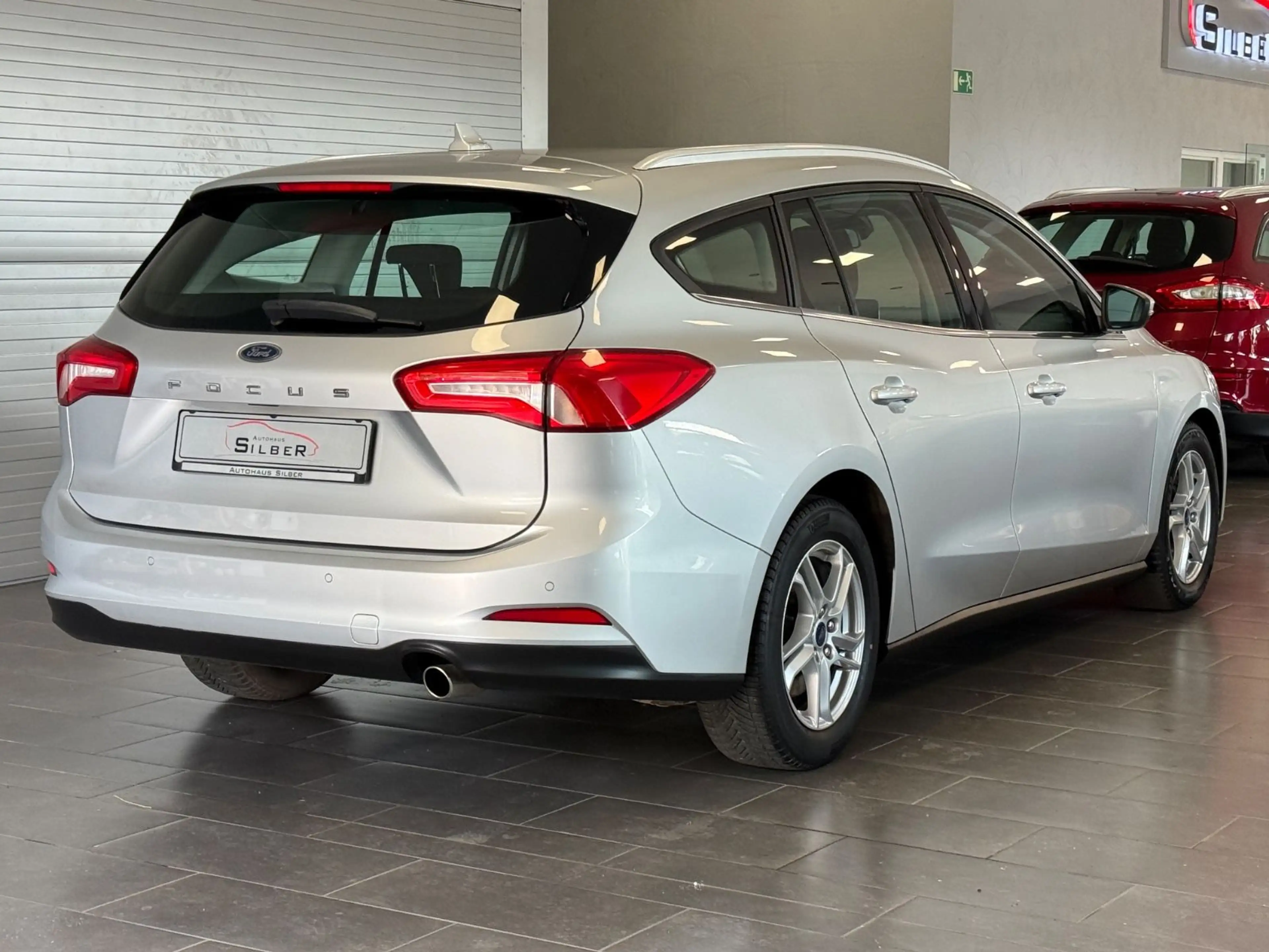 Ford Focus Turnier 1.5 TDCI Cool & Connect Navi/PDC — photo 3