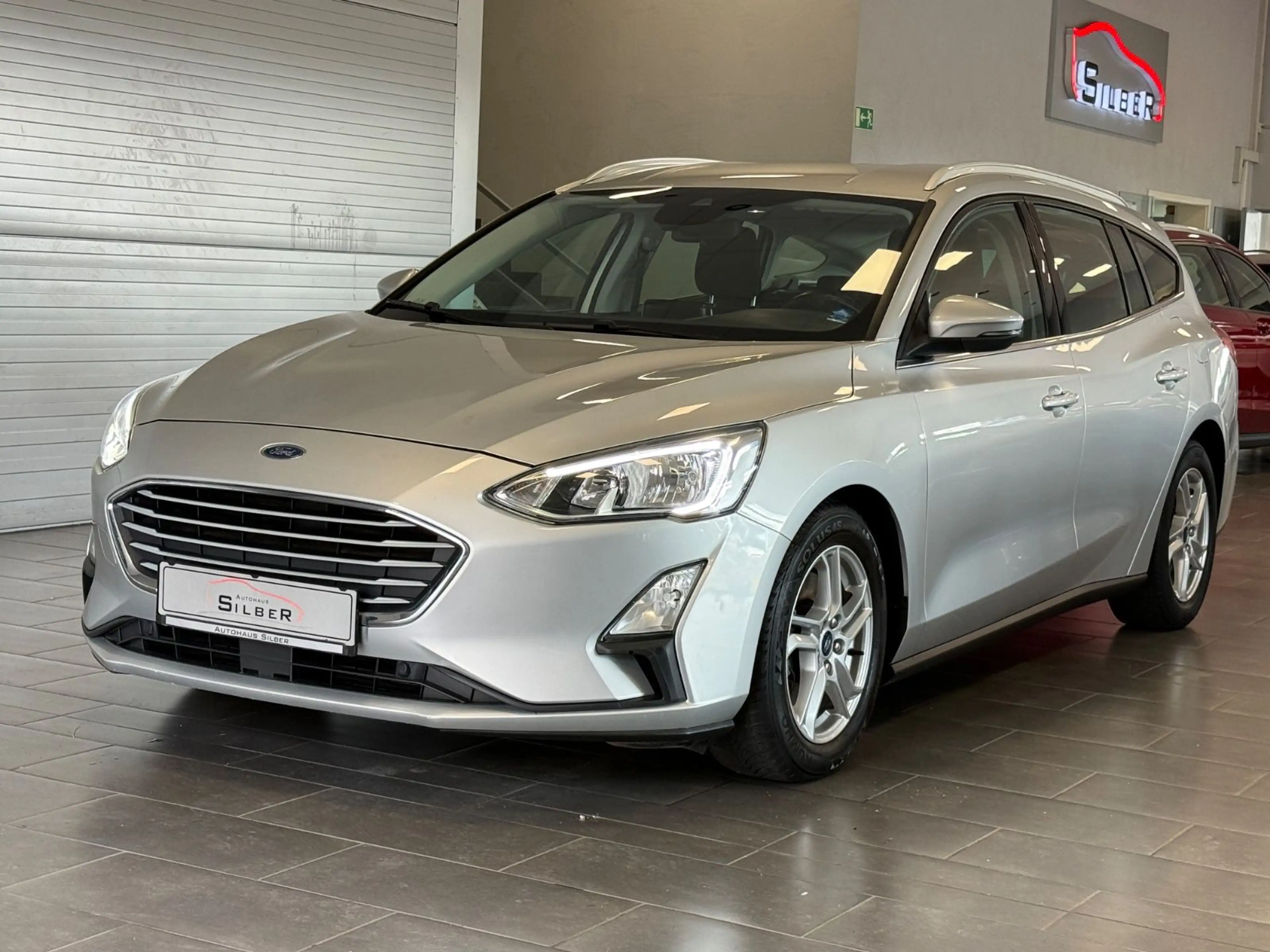 Ford Focus Turnier 1.5 TDCI Cool & Connect Navi/PDC