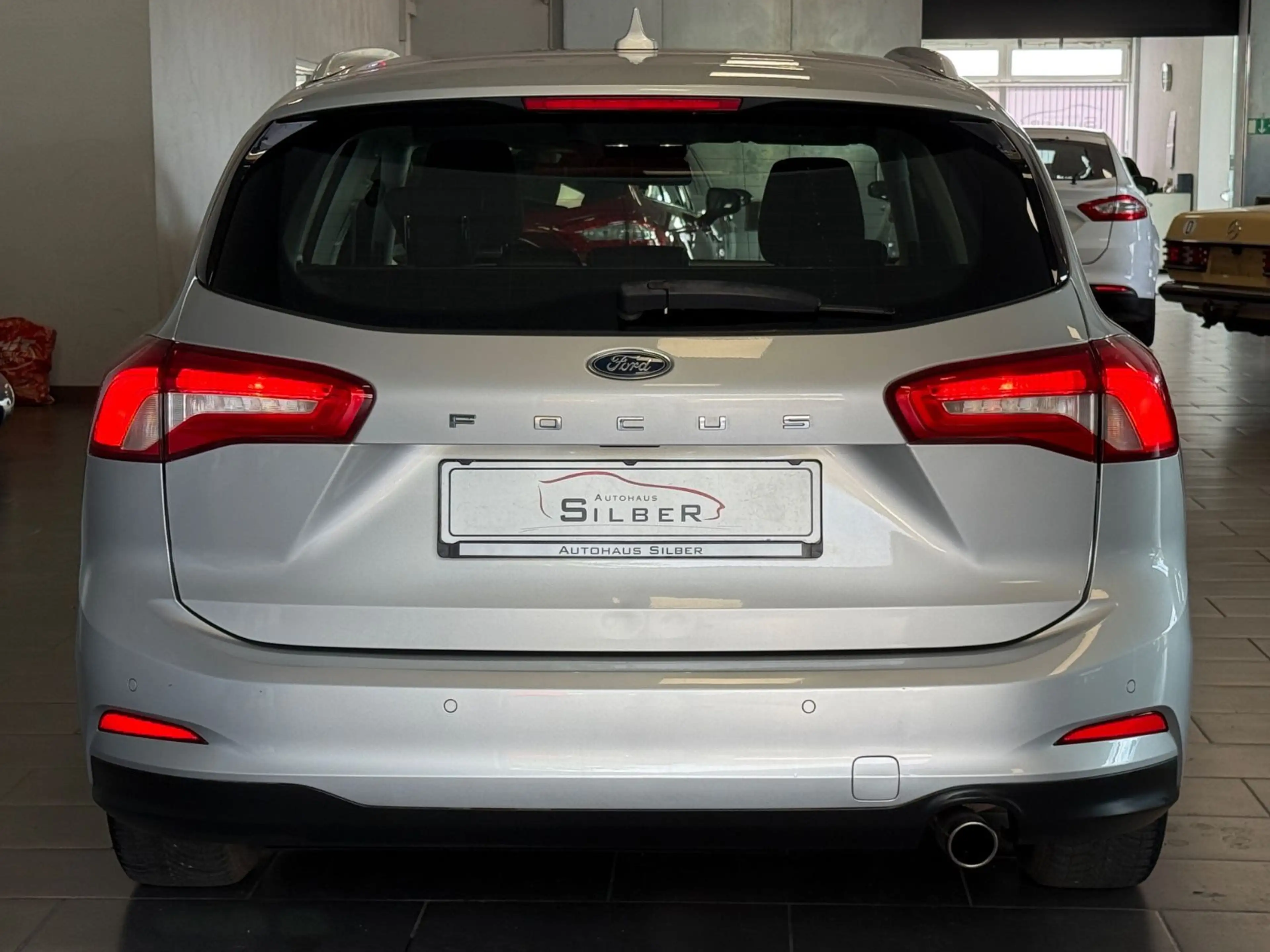 Ford Focus Turnier 1.5 TDCI Cool & Connect Navi/PDC — photo 6