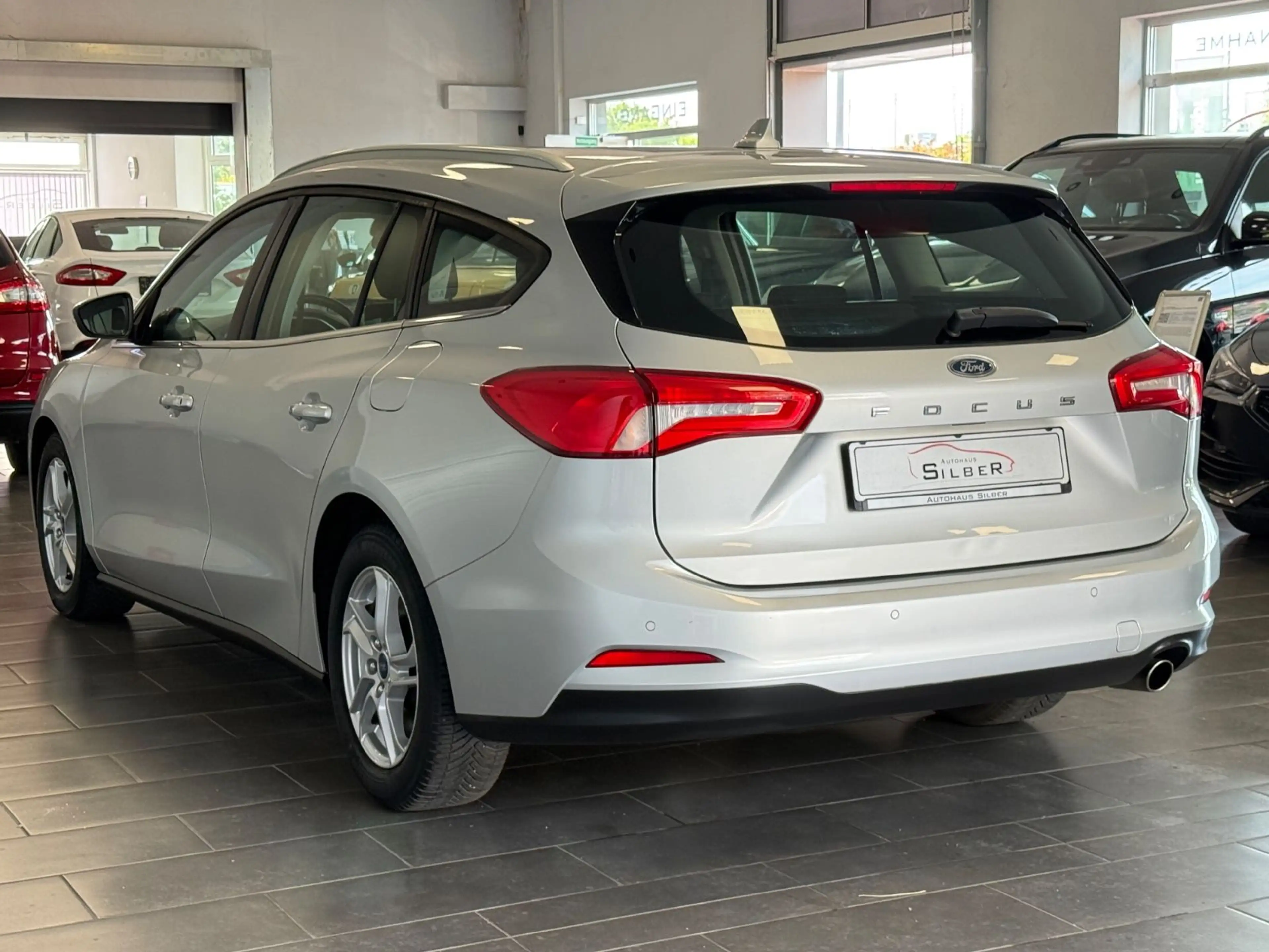 Ford Focus Turnier 1.5 TDCI Cool & Connect Navi/PDC — photo 4