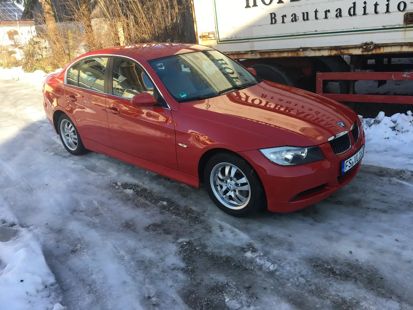 BMW 325 325xi Aut. Rot - 1