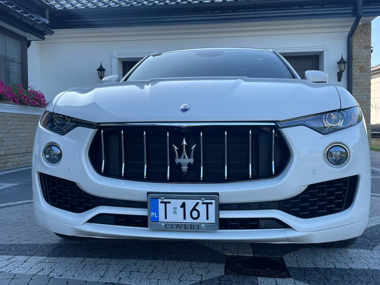 Maserati Levante Q4 Wit - 2