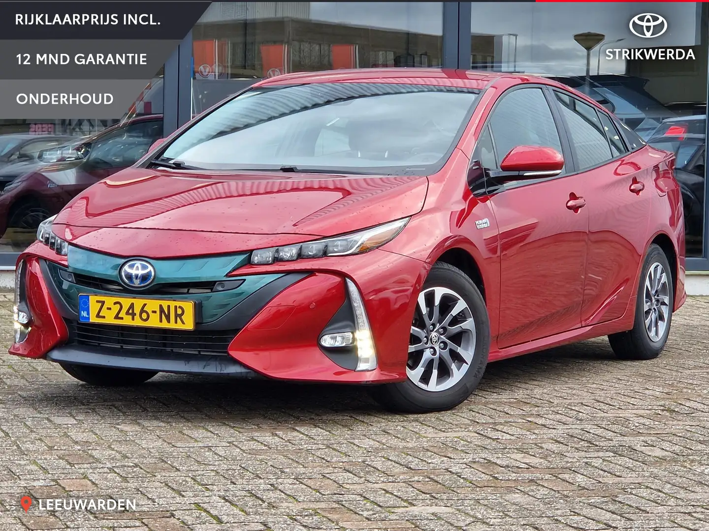 Toyota Prius 1.8 Plug-in Business Plus Rouge - 1