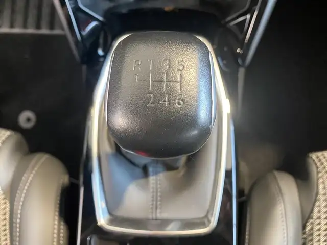 Peugeot 2008 view 12