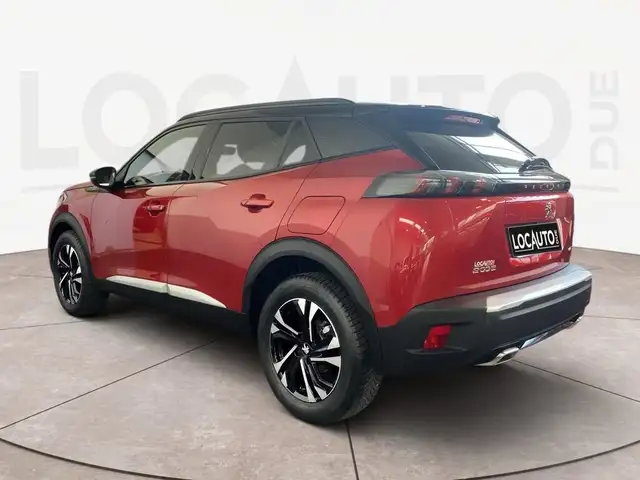 Peugeot 2008 view 5
