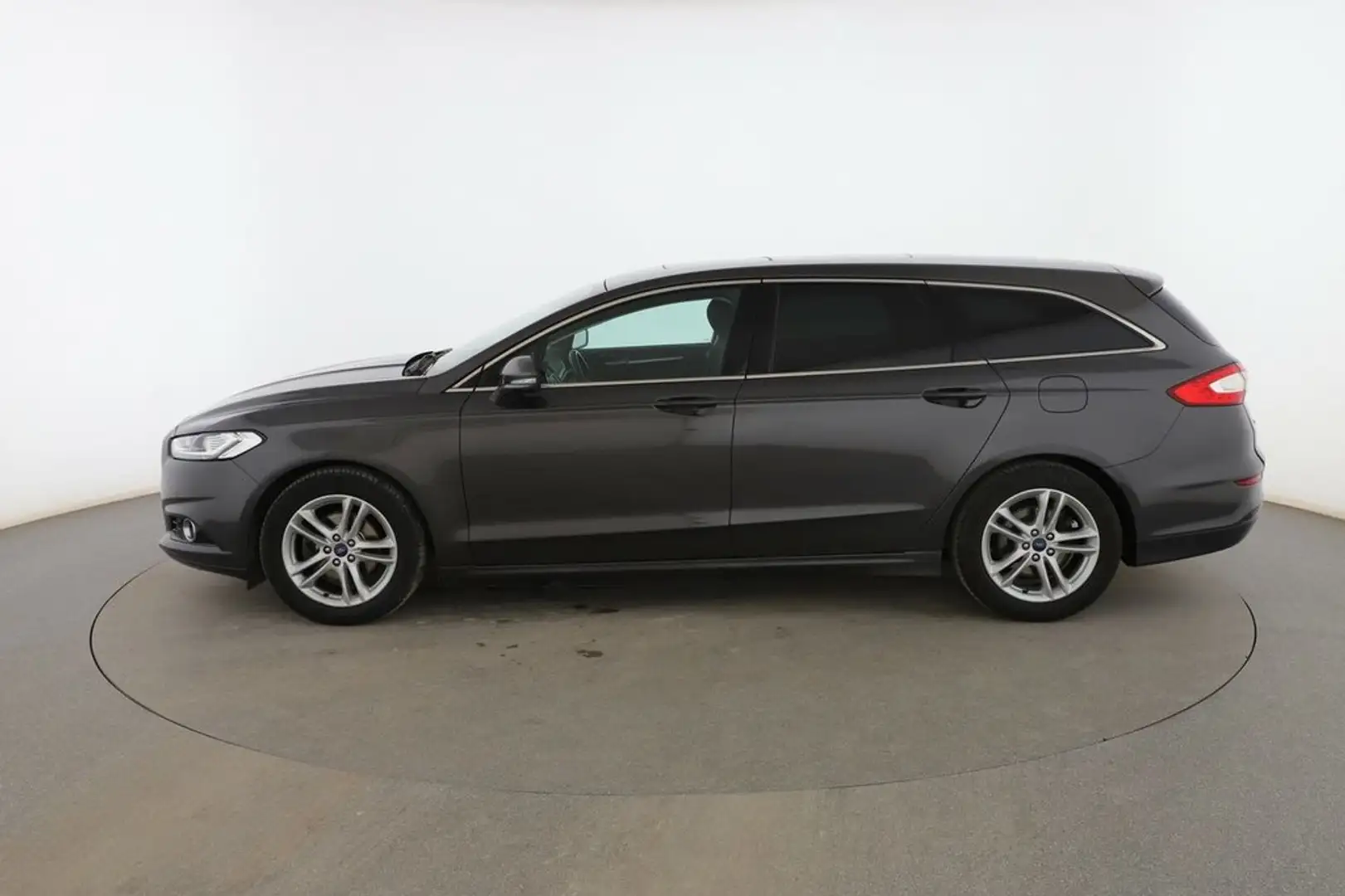 Ford Mondeo 1.5 EcoBoost Titanium Gris - 2