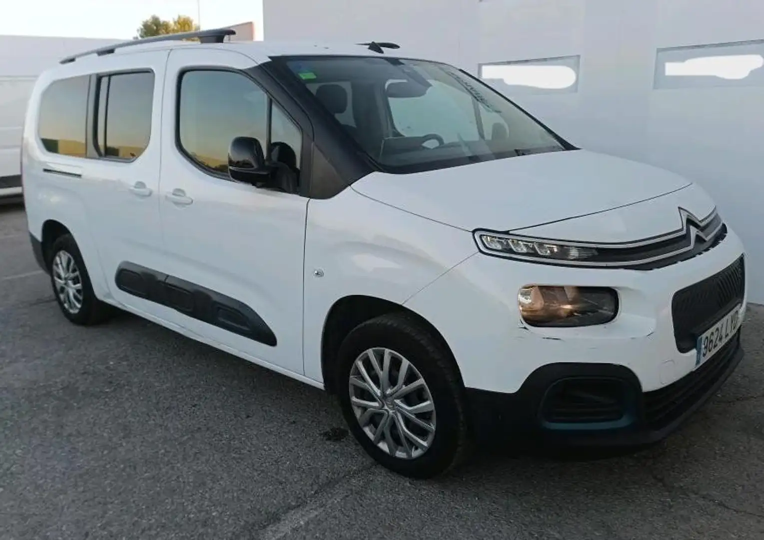 Citroen Berlingo Talla XL ë- 50 kWh FEEL Blanco - 1