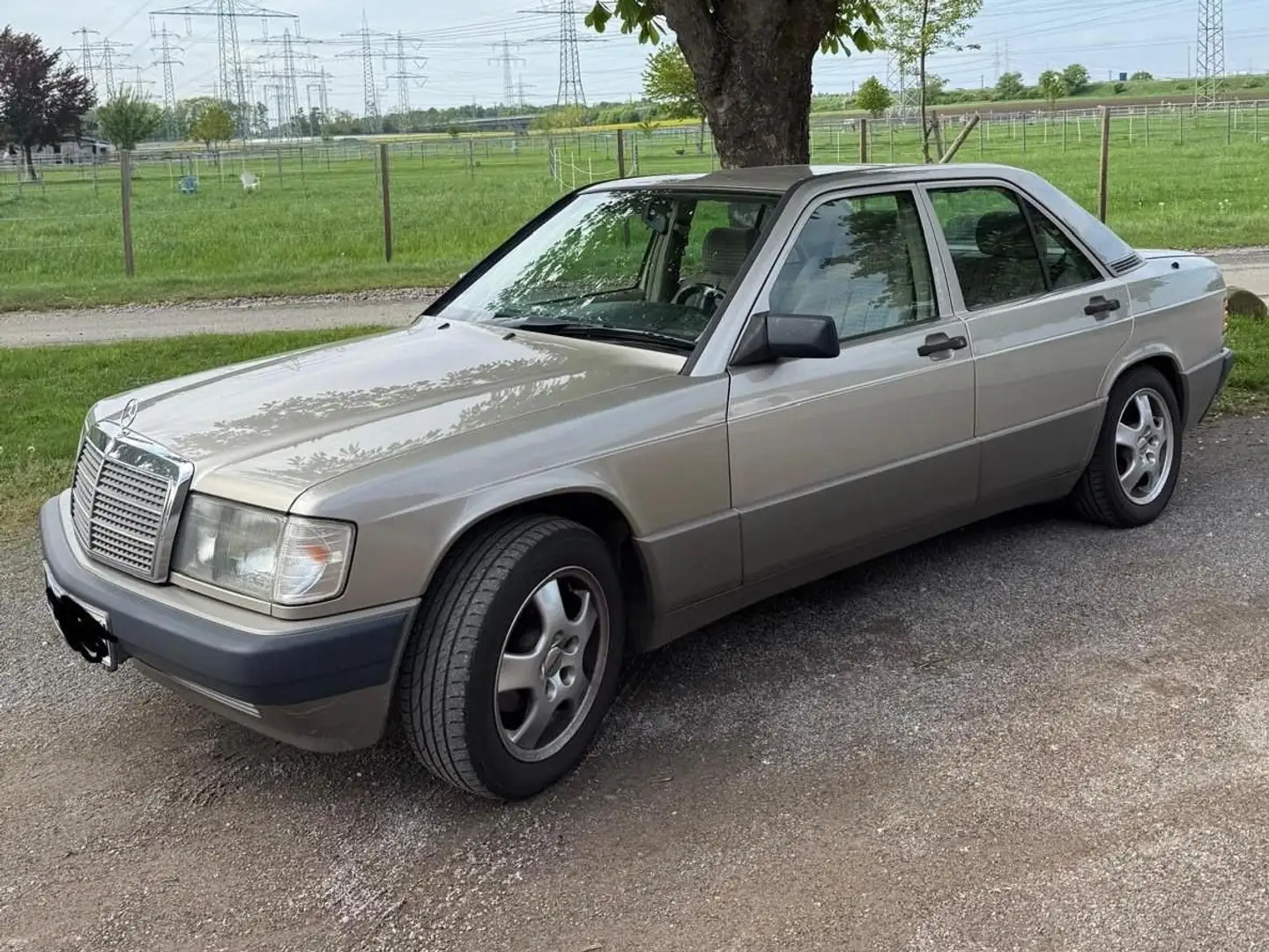 Mercedes-Benz 190 190 E 1.8 Beige - 1