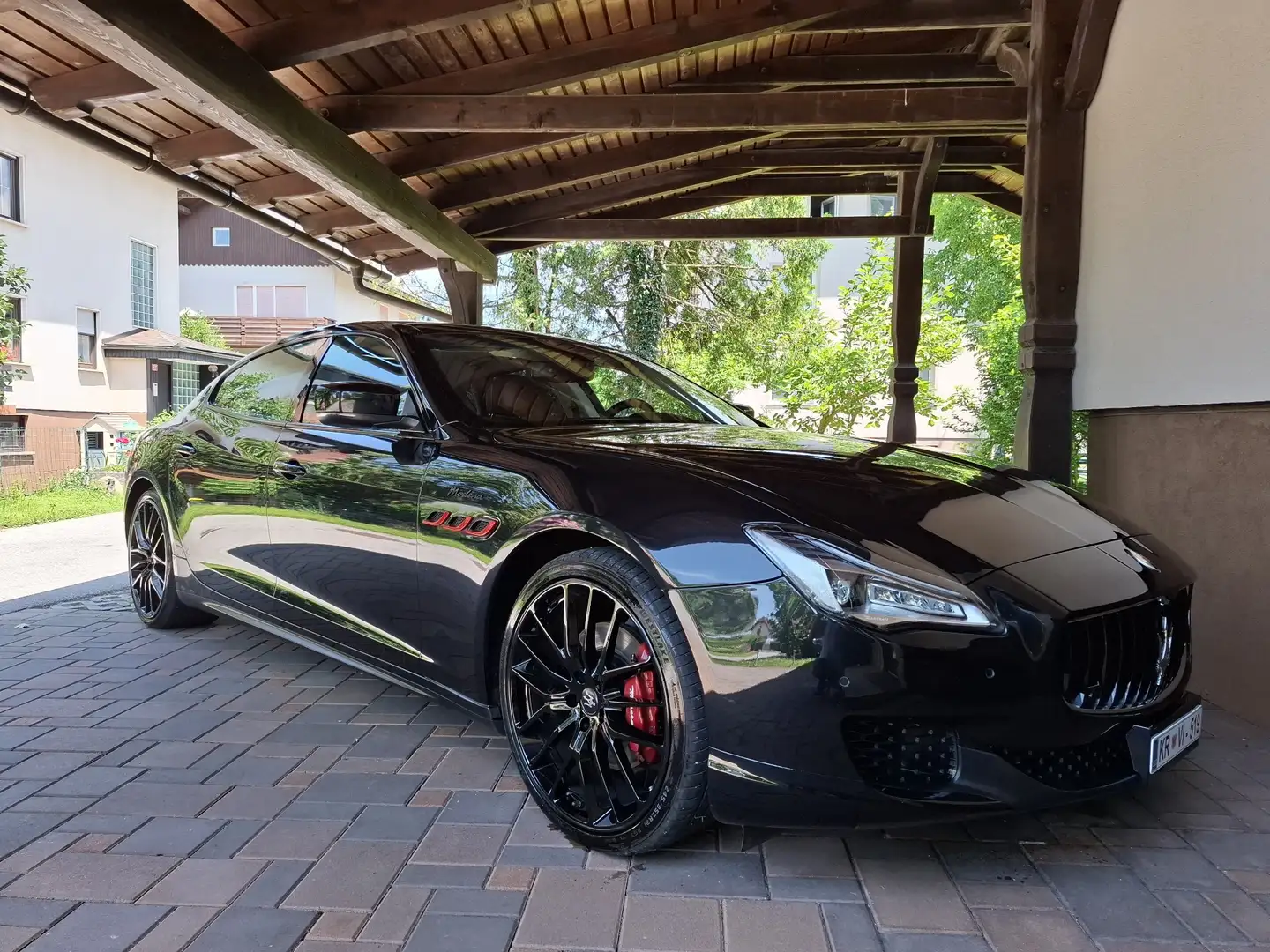 Maserati Quattroporte 3.0d, virtual tacho, 21 zoll, full led, sound V8, - 1