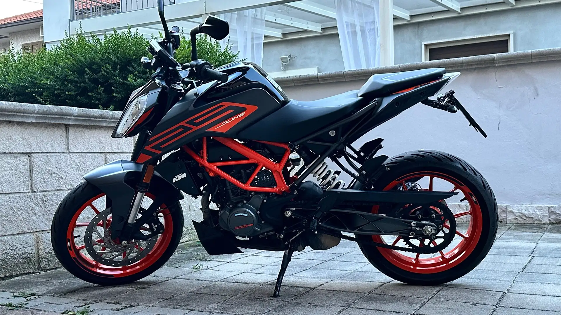 KTM 125 Duke Abs Nero - 1