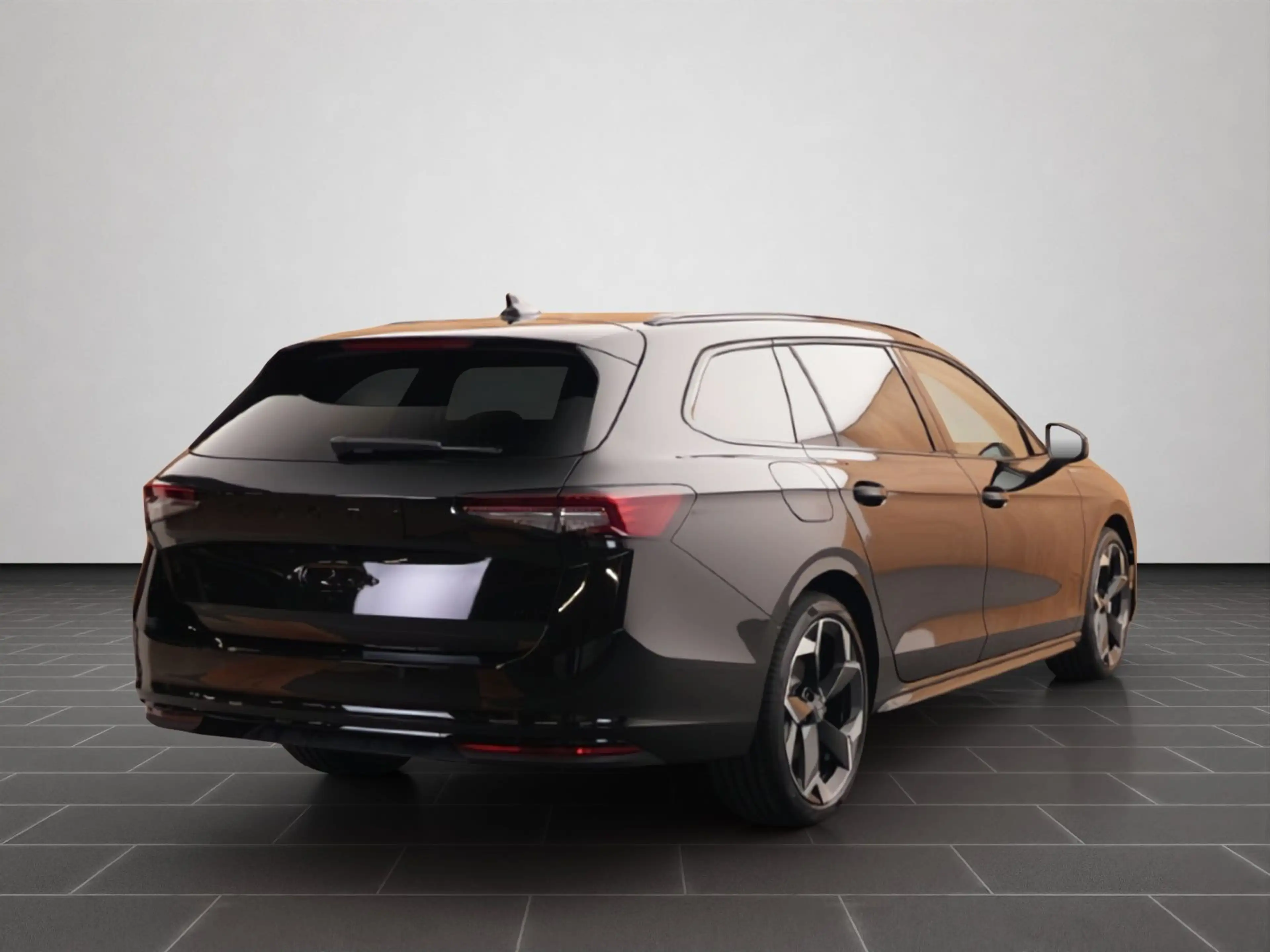Skoda Superb Combi Sportline 2.0 TDI DSG 4x4 Standheiz — photo 2