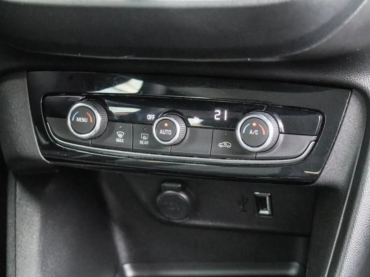Opel Corsa-e Edition*Klimaautomatik*Licht-/Regensenso 8