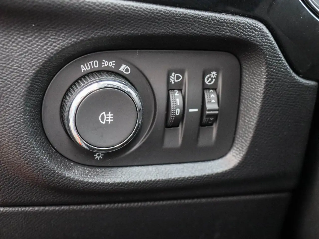 Opel Corsa-e Edition*Klimaautomatik*Licht-/Regensenso 13