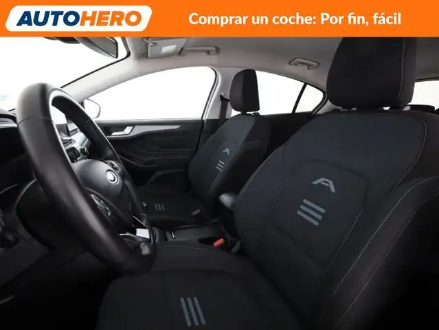 Ford Focus view 11