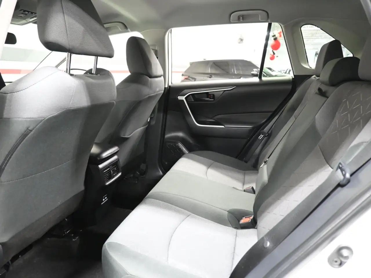 Toyota RAV 4 photo Toyota RAV 4