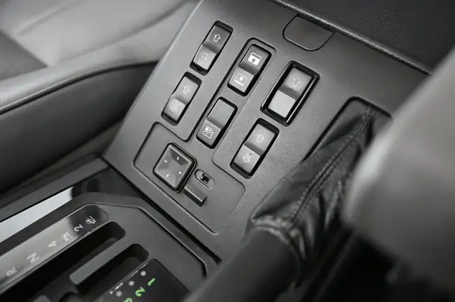 Land Rover Range Rover view 25