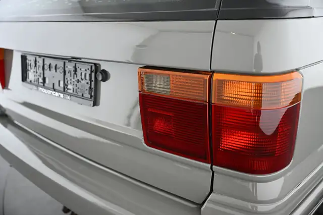 Land Rover Range Rover view 13