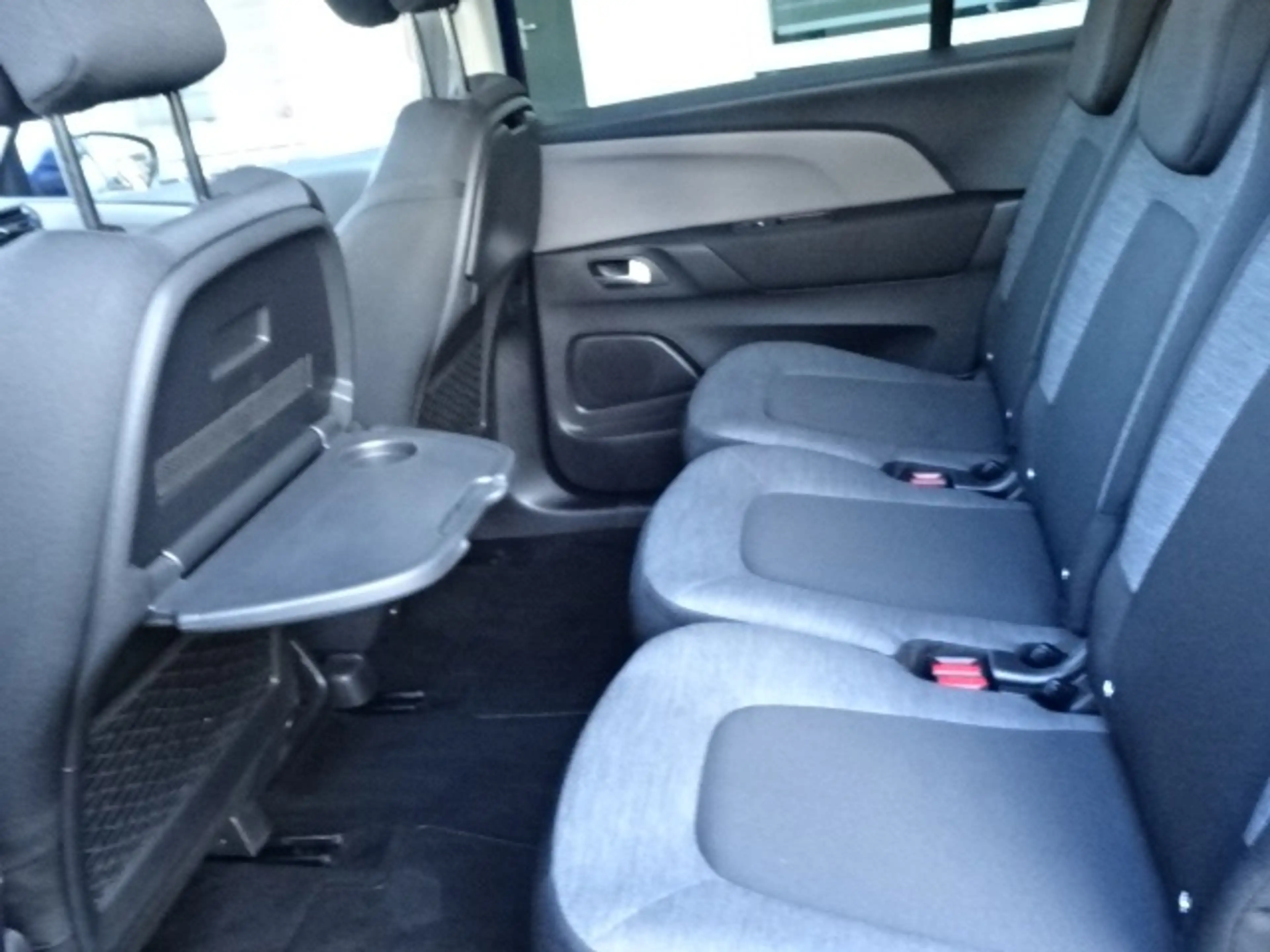 Citroen Grand C4 Picasso 1.2 PureTech Business — photo 14