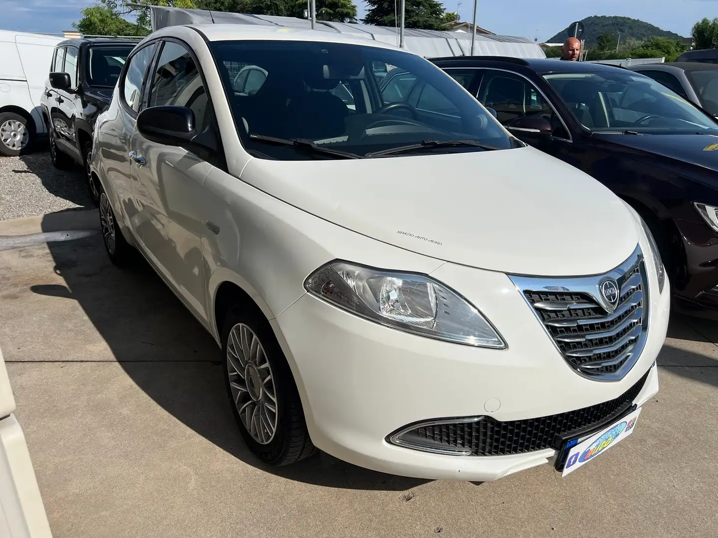 Lancia Ypsilon Ypsilon 1.2 8v Gold 69cv X NEOPATENTATI Bianco - 1