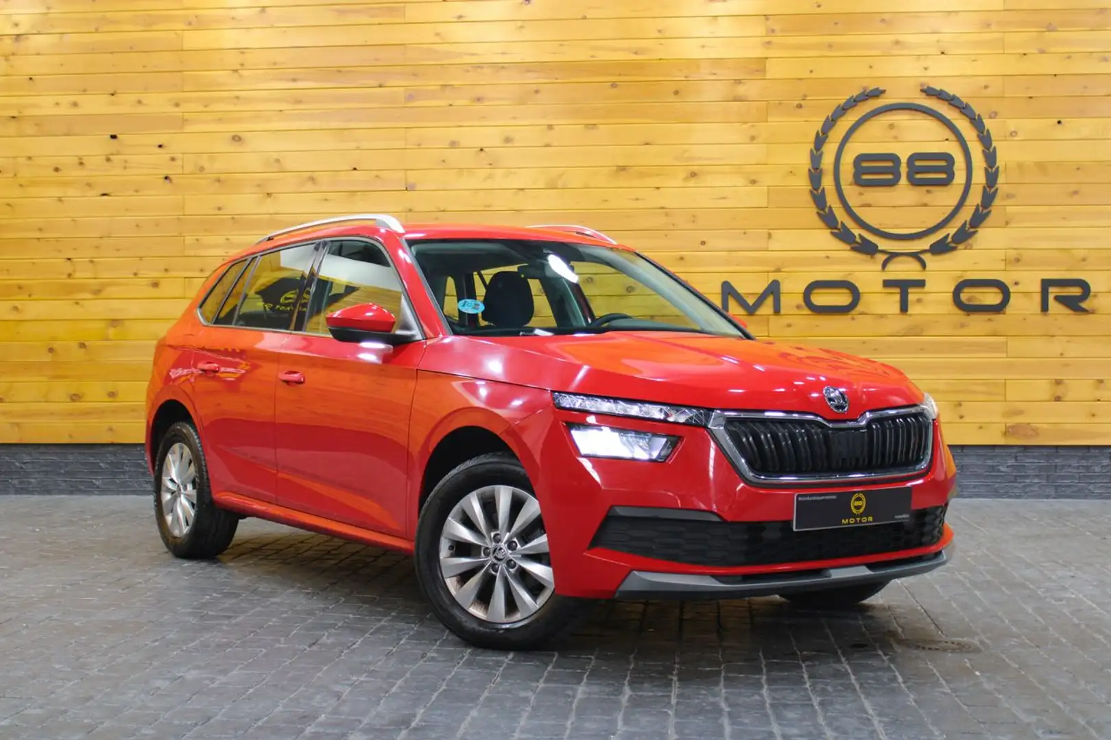 Skoda Kamiq 1.0 TSI Ambition 70kW Rojo - 1